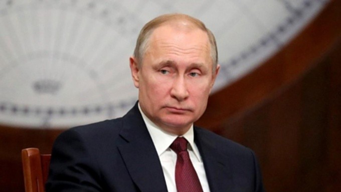 Путин ревакцинировался от коронавируса препаратом "Спутник Лайт"