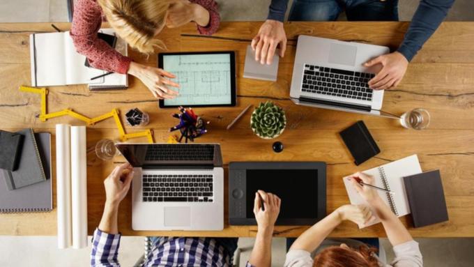 Творить и руководить. Куда пойти работать в период пандемии 