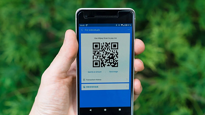 Россиянам придётся три недели ждать QR-код после вакцинации "Спутником Лайт"