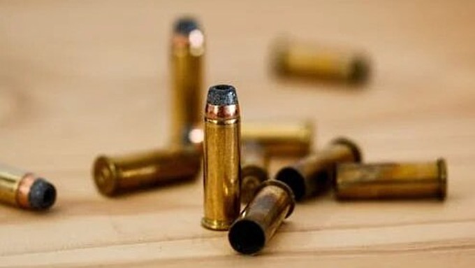 Экономист Барнаульского патронного завода набрал взяток на 2 млн "на лечение супруги"
