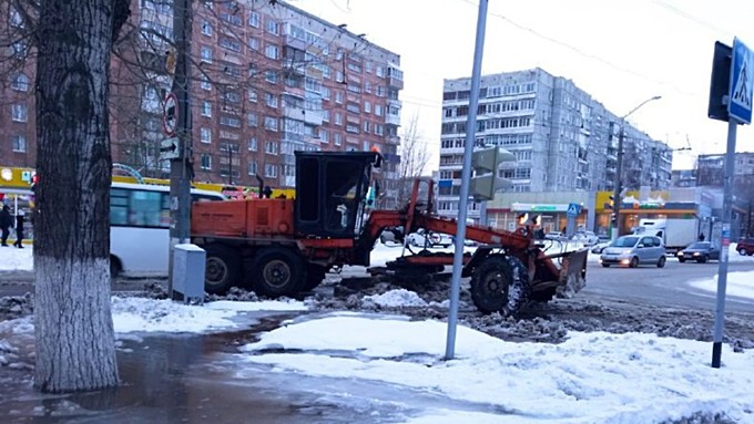 Холодная вода вернулась в дома Барнаула после утреннего прорыва водосетей