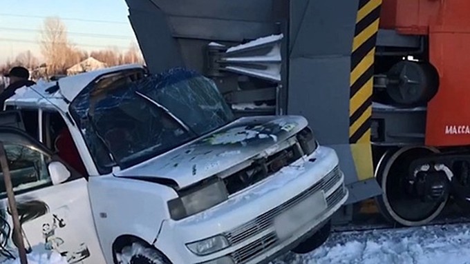 "Прогнозы делать рано": врач о состоянии пострадавших в аварии с участием поезда на Алтае
